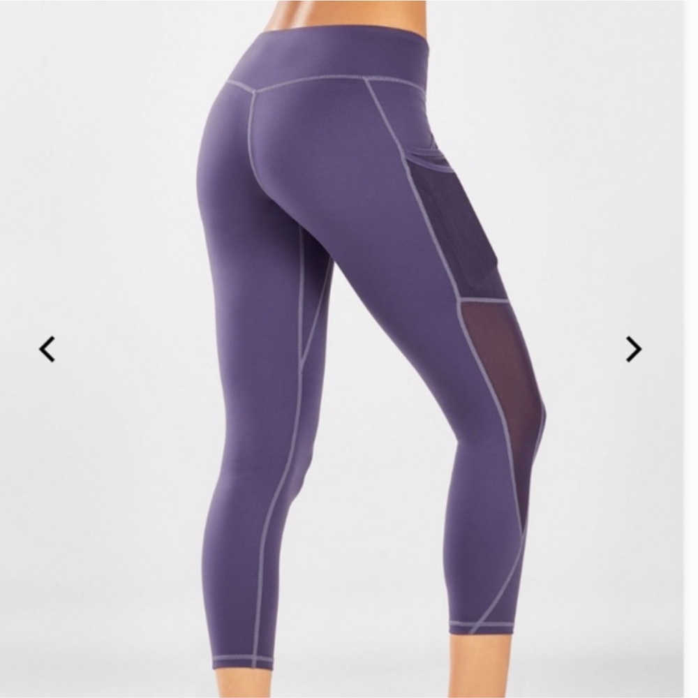 Fabletics Trinity Side Pocket Capri Leggings In E… - image 8
